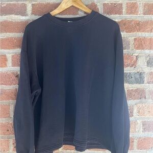 Black Crewneck Sweatshirt